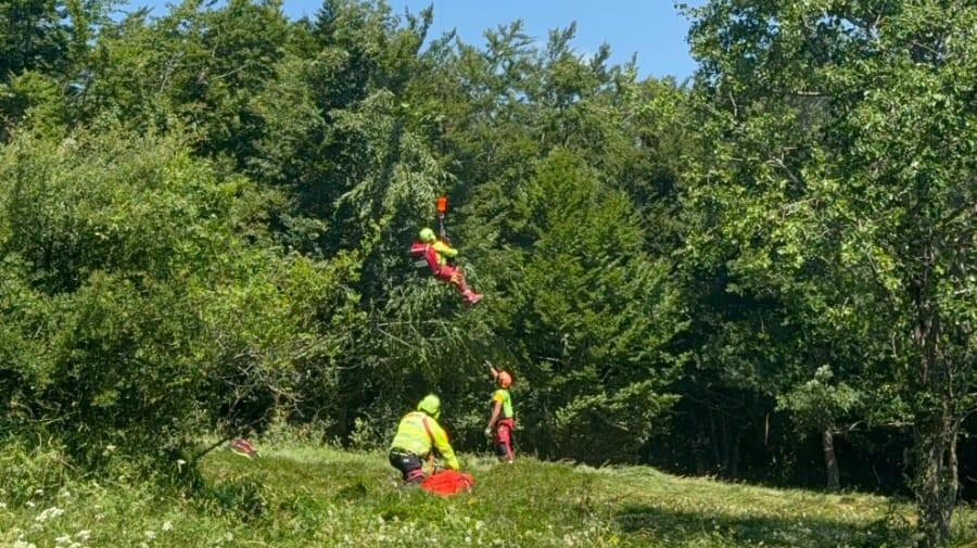 Rovinosa caduta al raduno di bikers a Cerreto Laghi, arriva l’elisoccorso