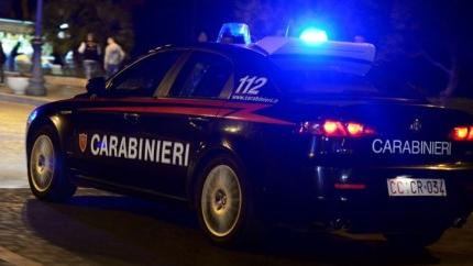 Reggio Emilia, spaccata nella tabaccheria di via Zacchetti: rubati il fondo cassa e alcune stecche di sigarette