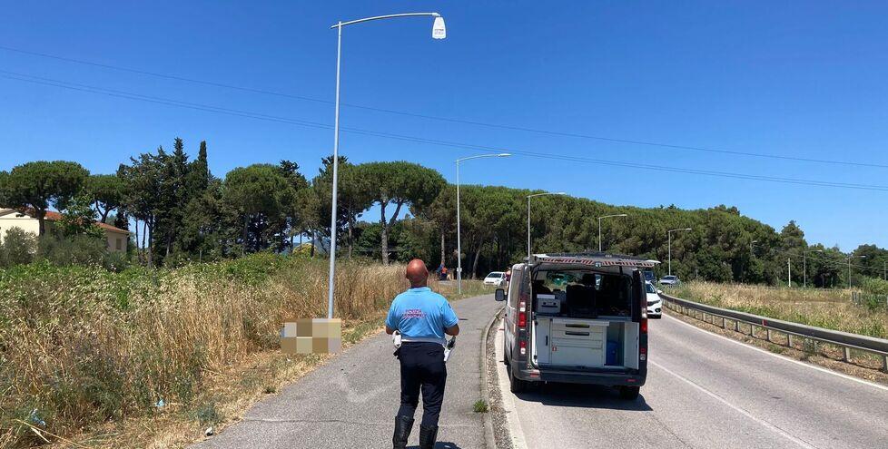 
	Il punto di via Po in cui &egrave; stato trovato l&rsquo;uomo a terra&nbsp;(Foto Falorni/Stick)

