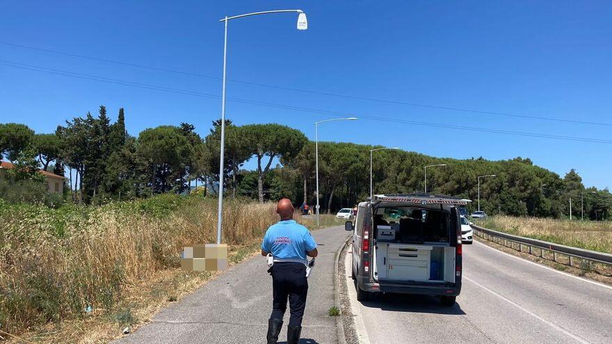 Il punto di via Po in cui è stato trovato l’uomo a terra (Foto Falorni/Stick)
