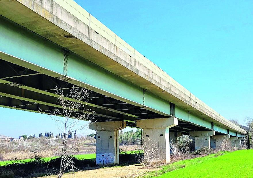 
	Il viadotto &ldquo;La Rotta&rdquo; sulla Fi-Pi-Li dove sono state rilevate numerose criticit&agrave; durante alcune ispezioni

