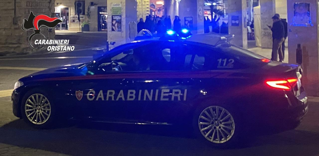 Rissa tra vicini di casa, due feriti e sei arresti