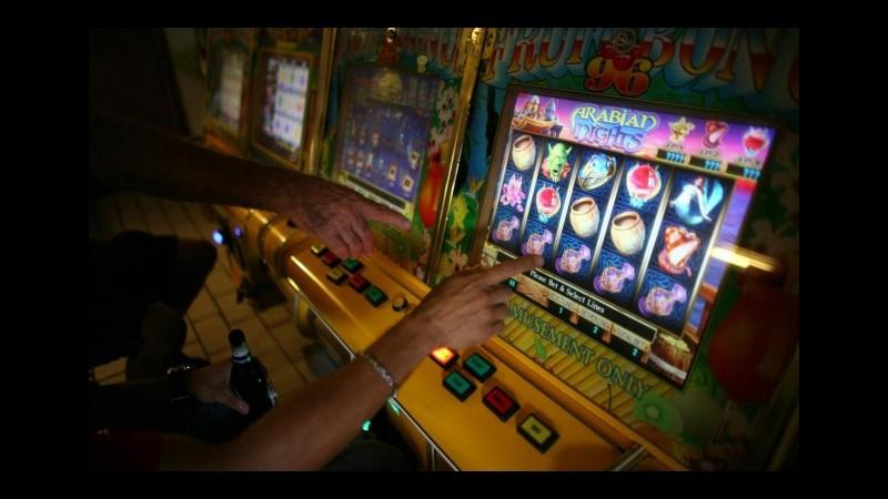 Gioco d’azzardo in Toscana, spesi 4 miliardi in un anno. I dati choc delle giocate nelle province