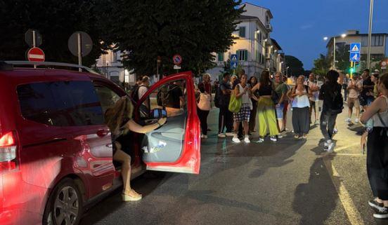 
	I passeggeri esasperati bloccano una strada a Empoli

