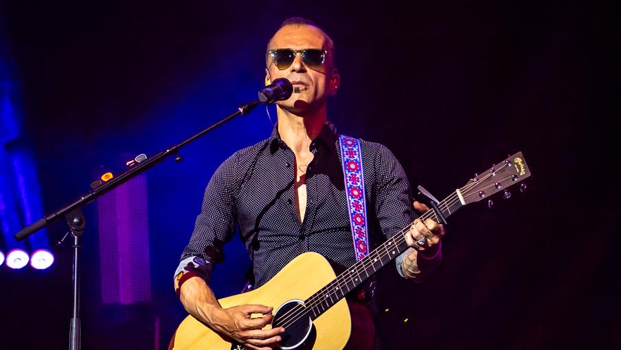 Il ritorno di Nicola Nite: «Stop insulti, nessuno tocchi i Tazenda»