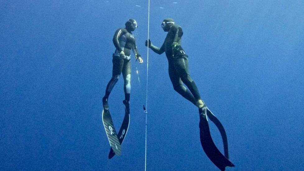 Il mare di Piombino, dall’apnea allo snorkeling: viaggio con l’esperto dei fondali alla scoperta degli angoli più belli