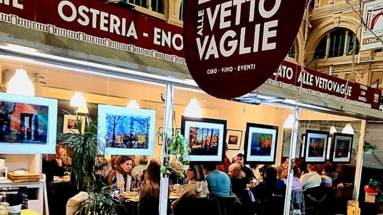 Musica, cibo, arte nel cuore del Mercato Centrale: a Livorno l’osteria che fa buona movida