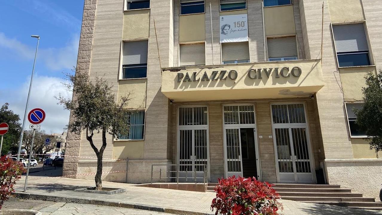 Nuoro, un passo indietro sulla giunta: stallo totale sulla delega Grandi eventi