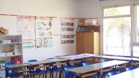 Un’aula vuota dell’istituto comprensivo di Montale dove insegnava Alida Zampini