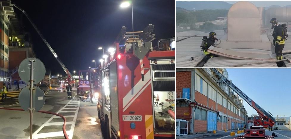 Porcari, a fuoco nella notte il tetto dello stabilimento Sofidel<br>
