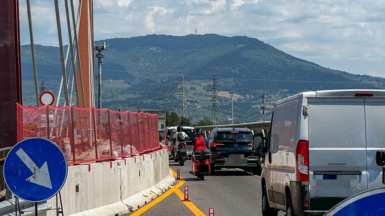 Firenze, c’è vita dopo il Ponte all’Indiano? Cronaca semiseria di una città ostaggio dei cantieri