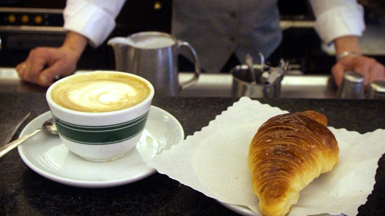 Bimba di un anno mangia un cornetto a colazione e va in shock anafilattico