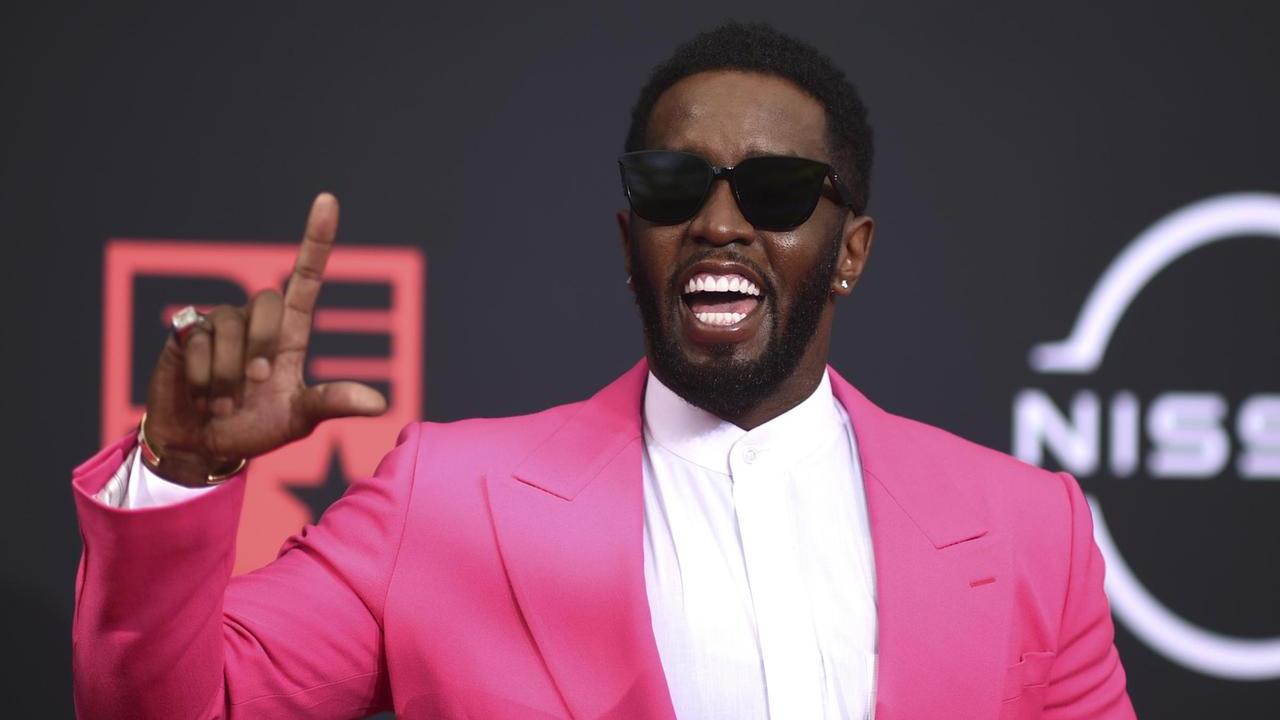 Puff Daddy, niente ergastolo: assolto dalle accuse più gravi, condanna per prostituzione