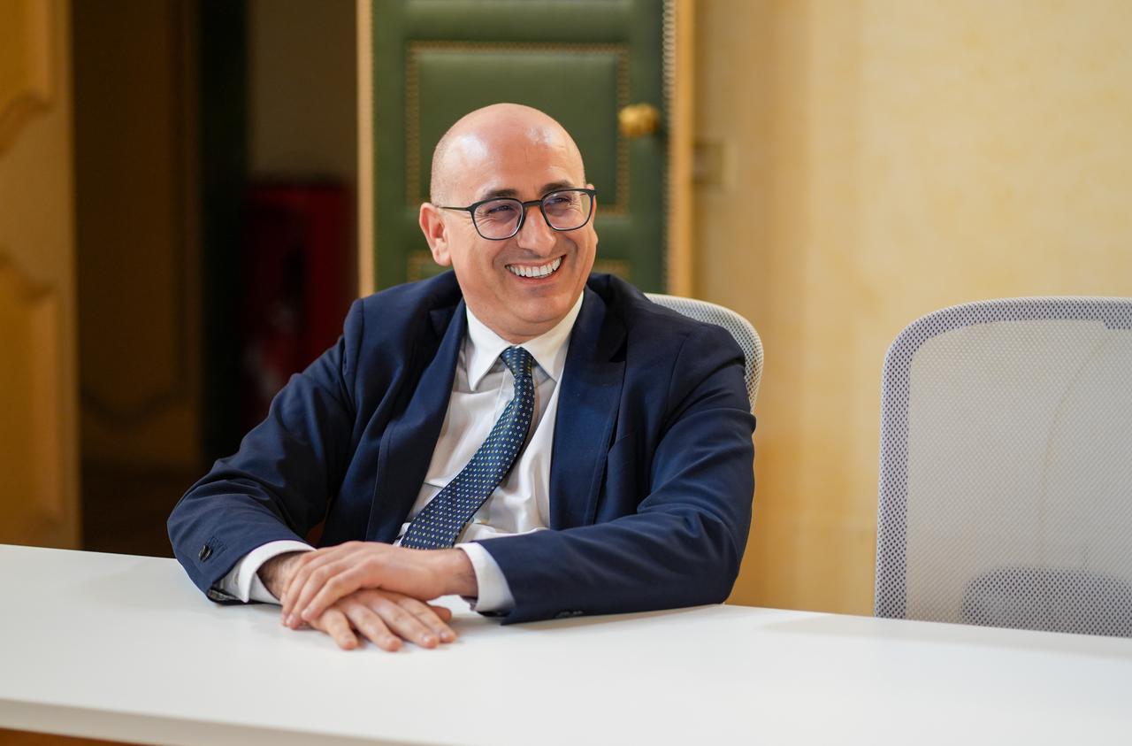 
	Emiliano Fenu, sindaco di Nuoro

