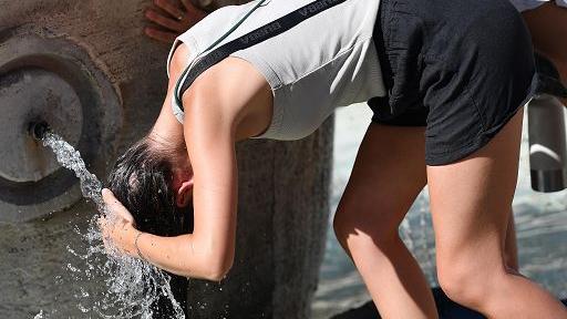 Colpo di sole e colpo di calore, i due pericoli del caldo africano