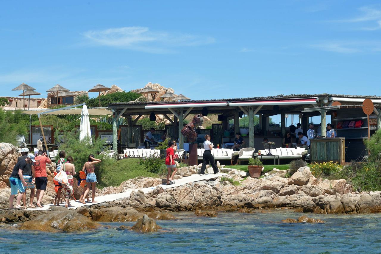 Riapre il ristorante extra lusso circondato dal mare