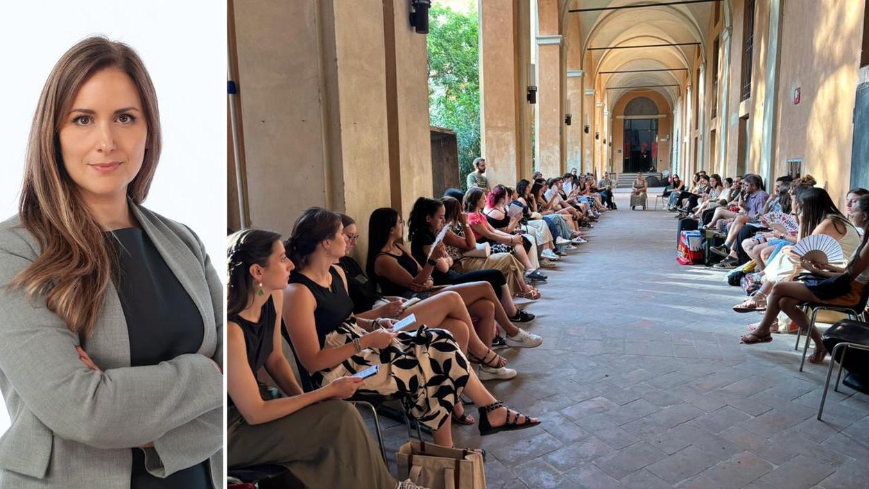 L'assessore Conti e le educatrici riunite a Reggio