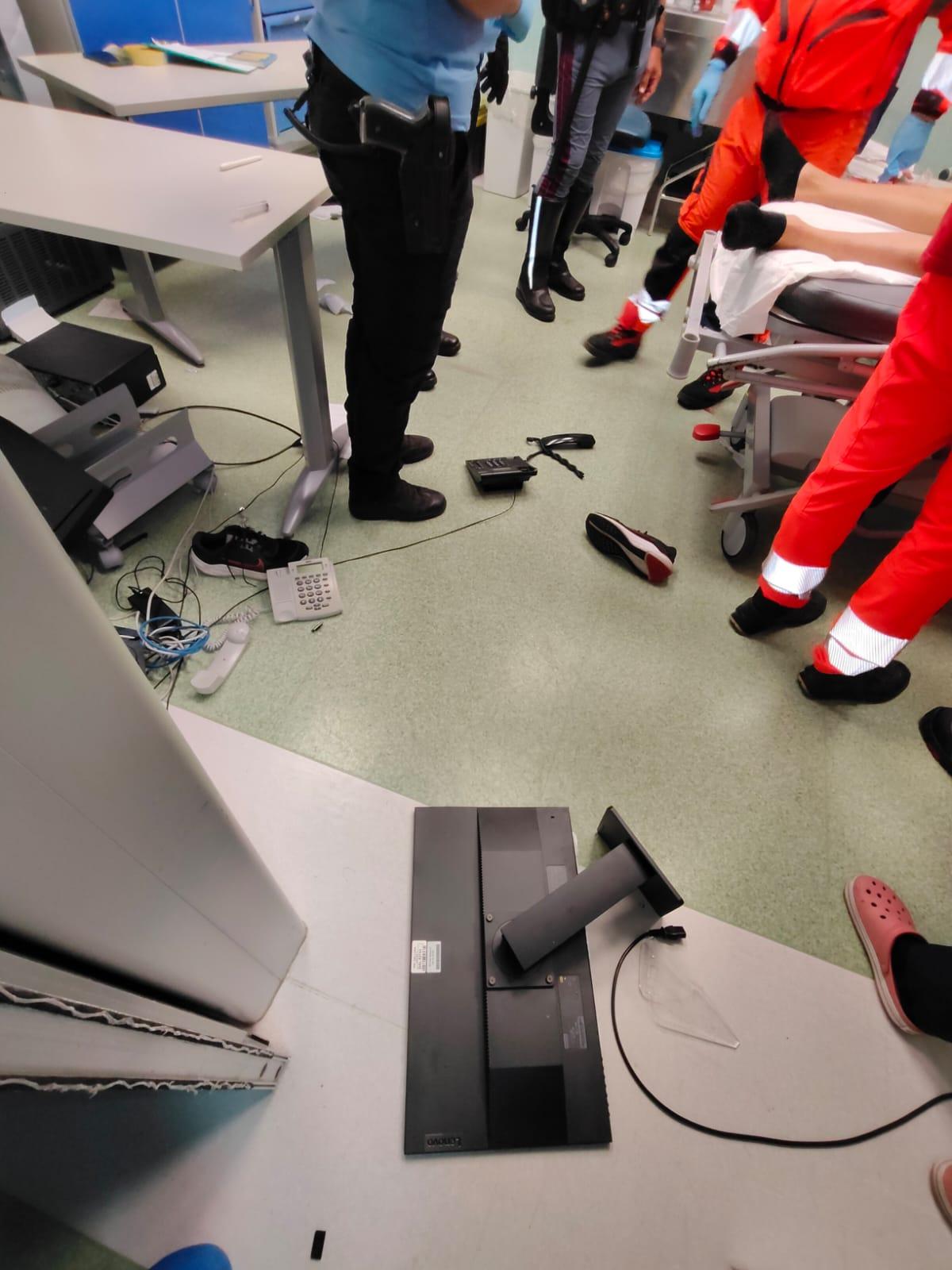 Paziente devasta il pronto soccorso dell’ospedale di Olbia