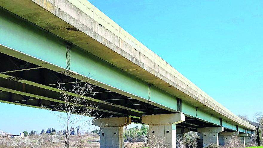 Il viadotto “La Rotta” sulla Fi-Pi-Li dove sono state rilevate numerose criticità durante alcune ispezioni