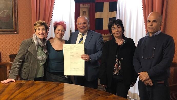 L’ex sindaco: «Figlia di due madri, il primo atto di nascita l’ho firmato io»