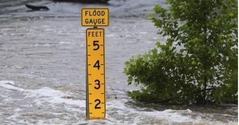 Il fiume straripa e investe i campi scout: ci sono almeno sei morti. Decine di dispersi, molti sono bambini