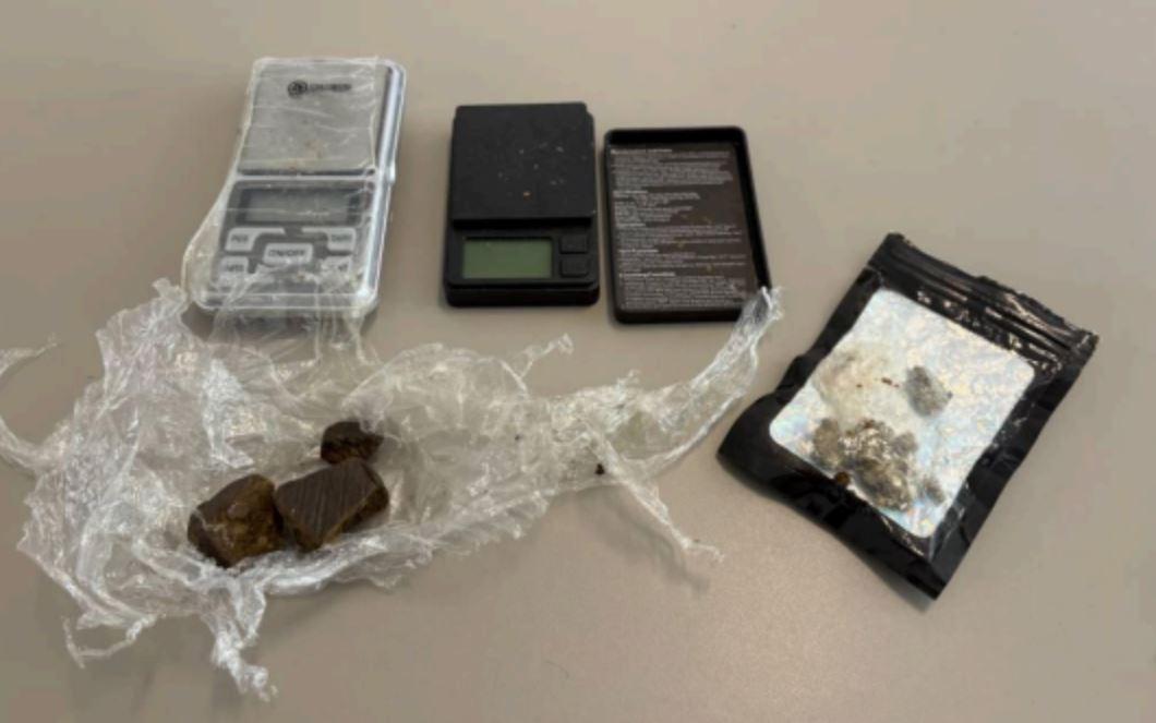 Cercano armi, trovano la droga: guai per un 14enne di Ferrara