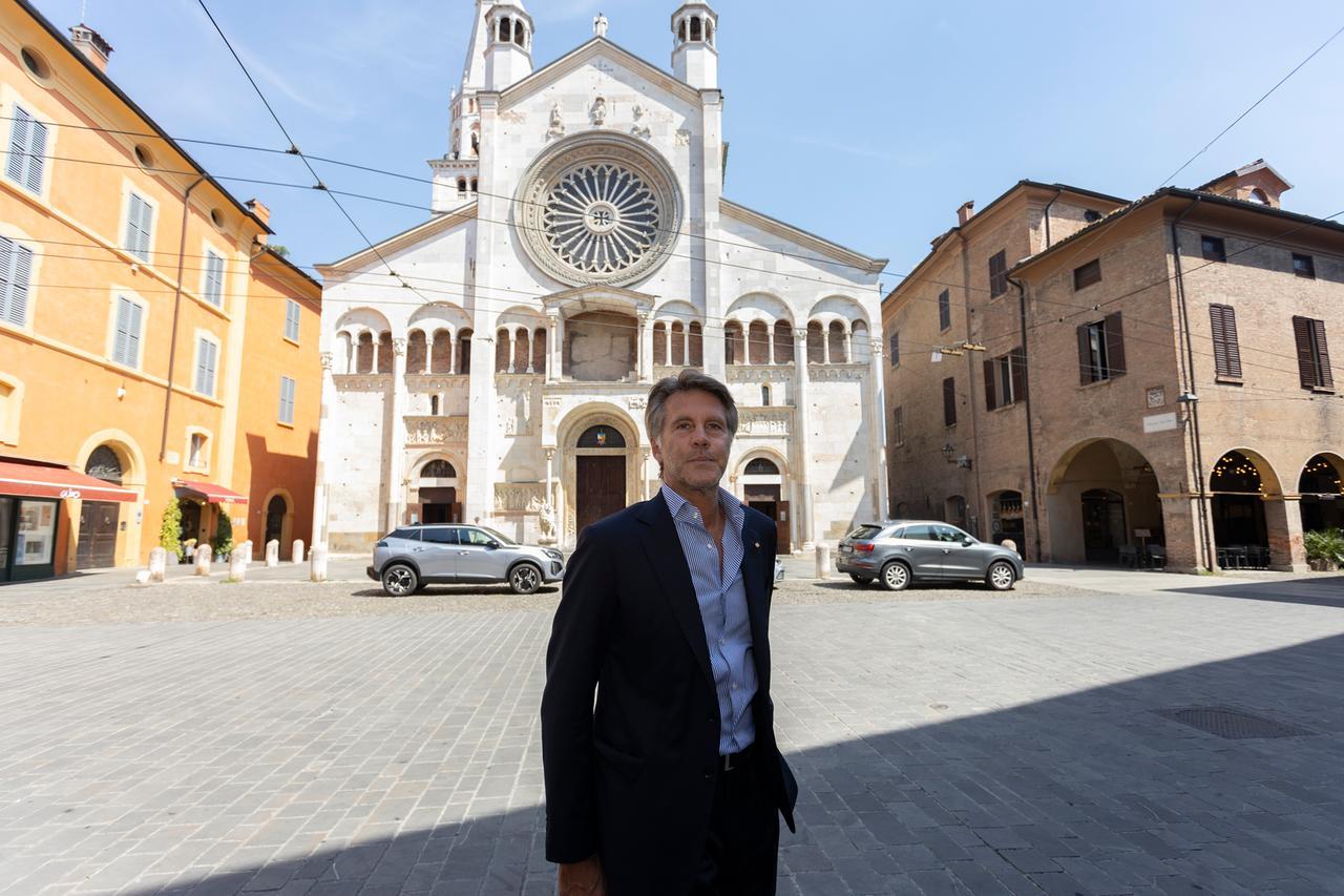 Metti un tour di Modena con... Emanuele Filiberto di Savoia: «Felice di essere qui»