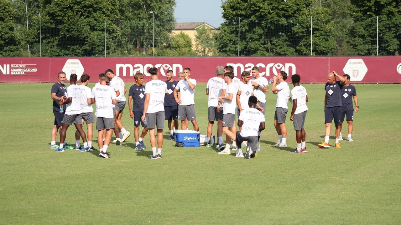 Reggiana, è iniziato il raduno: visite mediche e primo allenamento