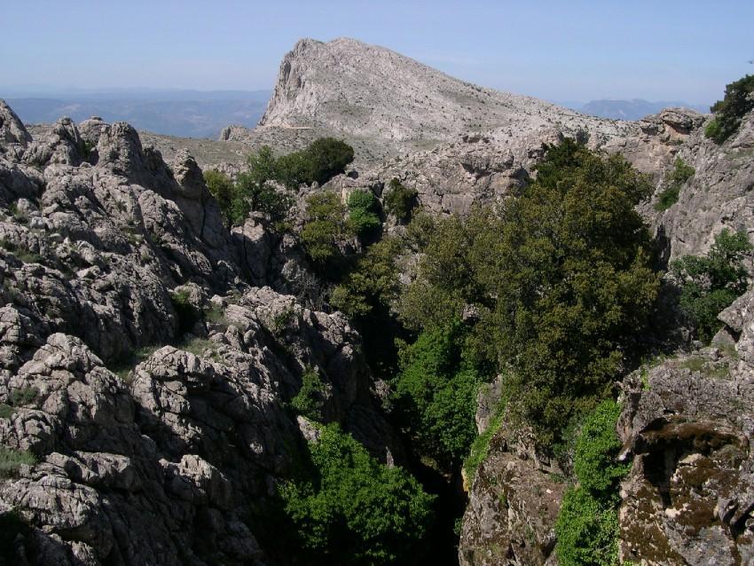 Incidente durante un’escursione nel Supramonte: due feriti
