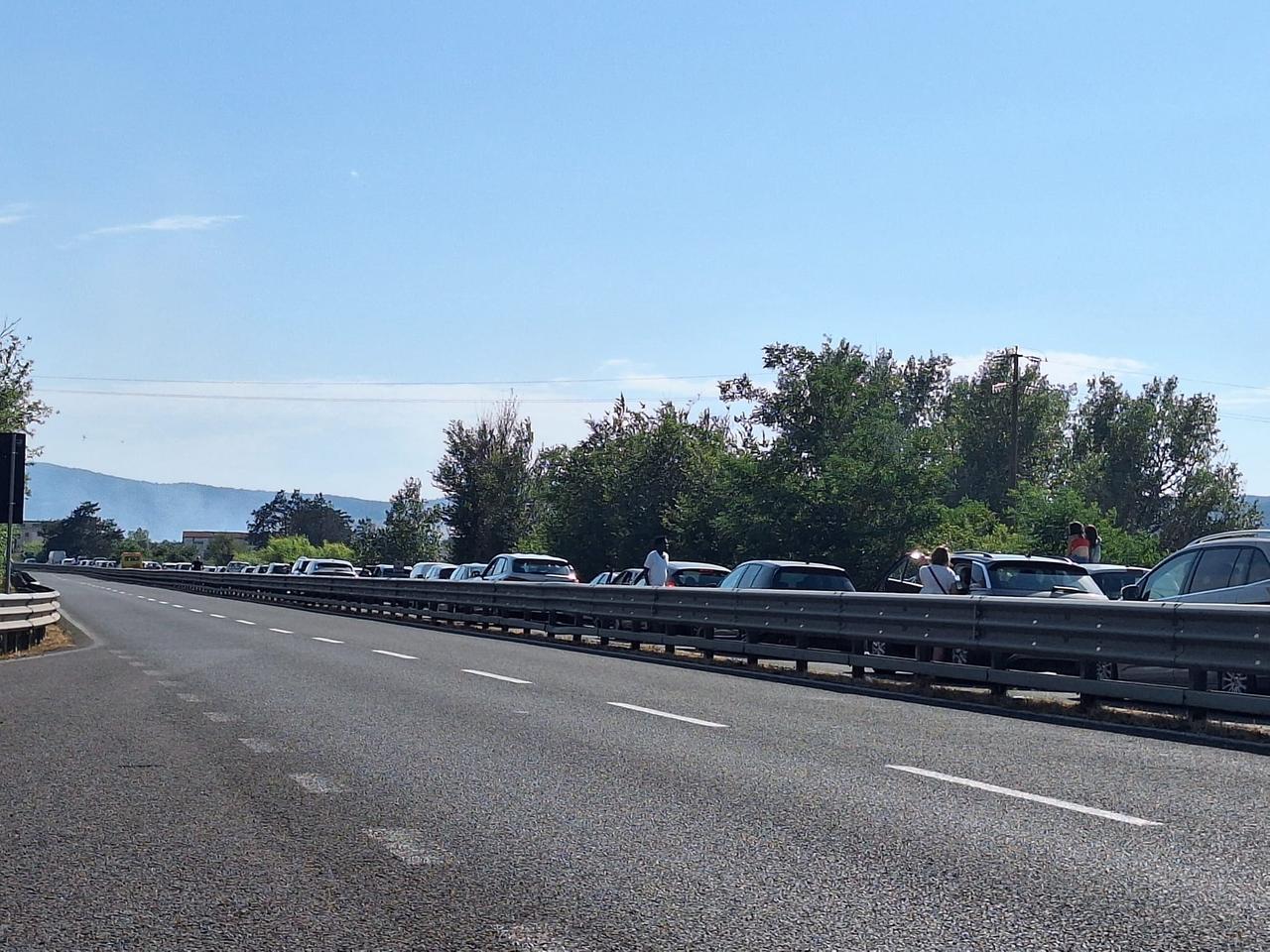 Incendio a Giave: la 131 in tilt