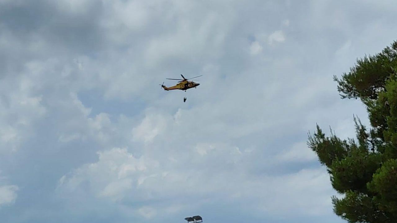 L'elisoccorso in arrivo a Vada