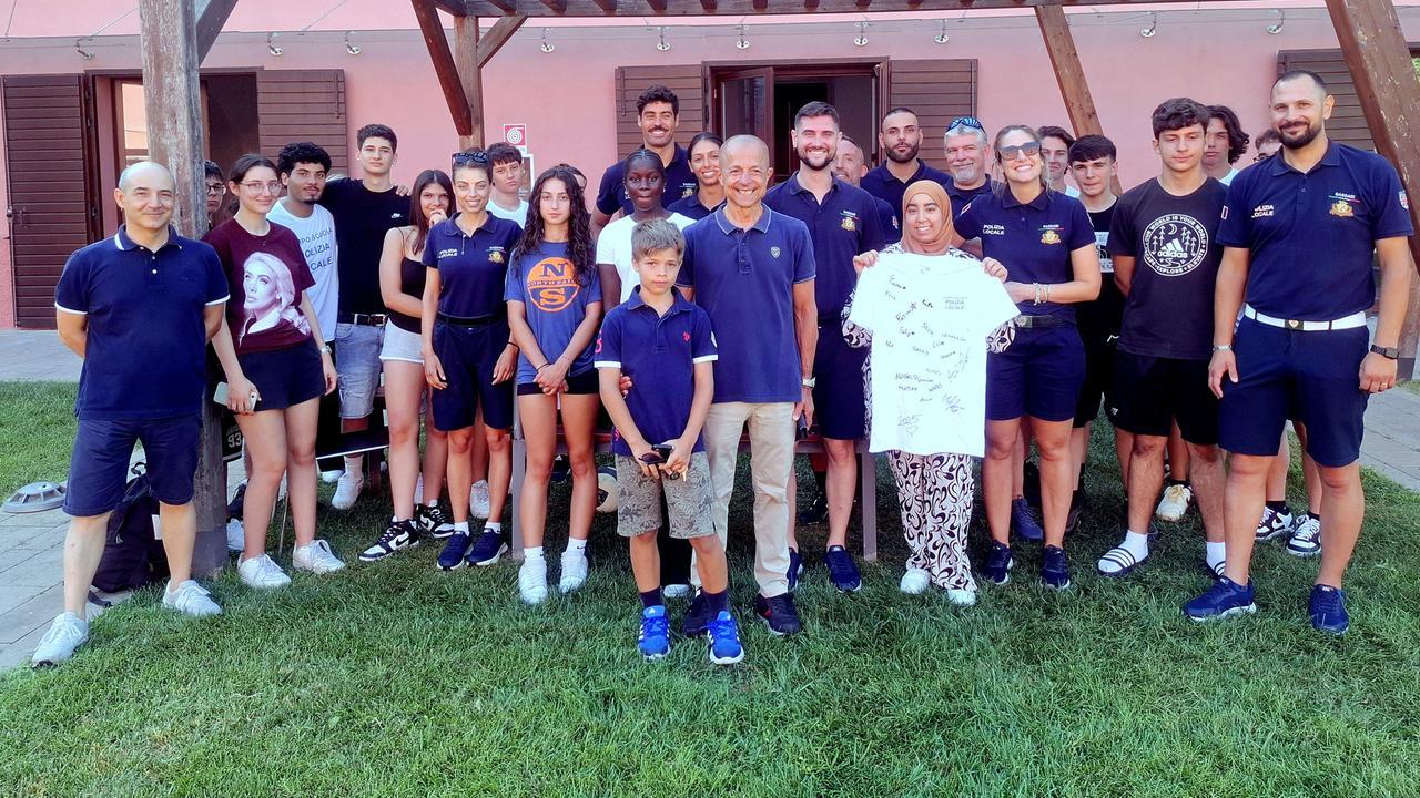 I partecipanti e lo staff del campo scuola <em><strong>(foto Ivan Nuvoli)</strong></em>