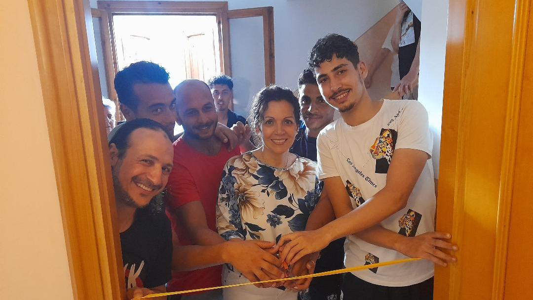 “La Nuova Luce” apre la sesta casa in cui abitano cinque giovani migranti