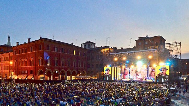 In piazza Roma arriva “Radio Bruno Estate”: come cambia la viabilità a Modena