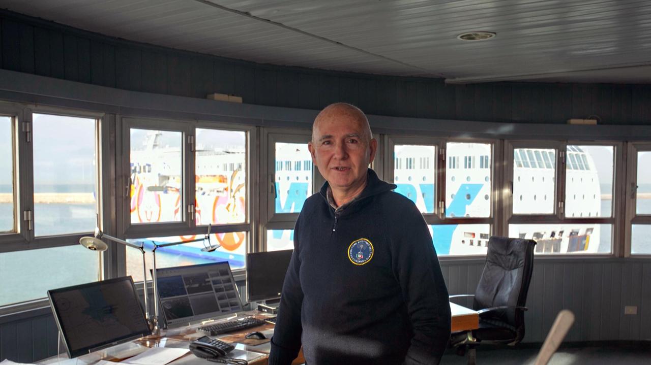 Fabrizio Moniga, a capo dell'Avvisatore marittimo