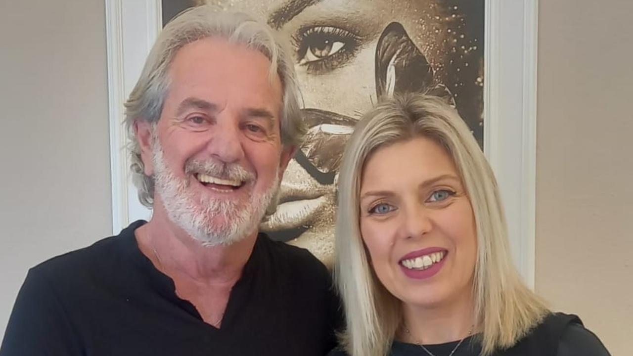 Ernesto Merciadri con Monia Barani, che rileverà l’attività<br />
