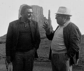 
	Carlo Simi in compagnia di Sergio Leone sul set di un film

