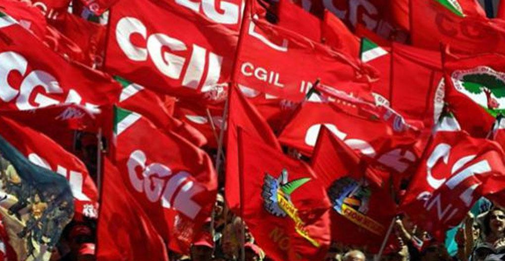 La storia di Niki, transgender di 45 anni: «Derisa sul lavoro e nessuno mi affitta casa»