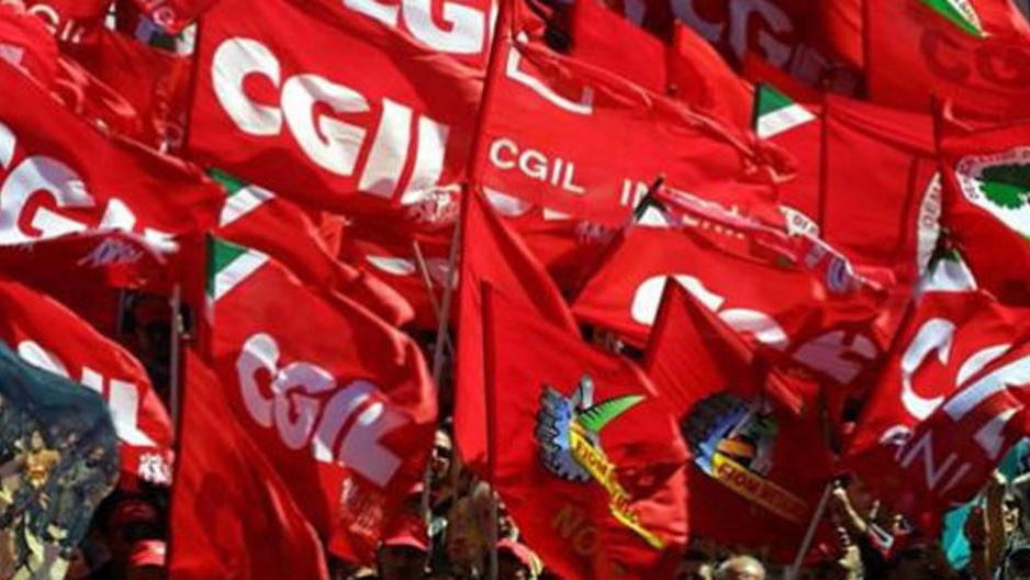 La storia di Niki, transgender di 45 anni: «Derisa sul lavoro e nessuno mi affitta casa»