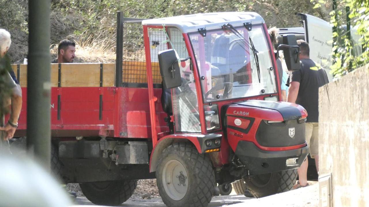 Il trattore (foto Paglianti)