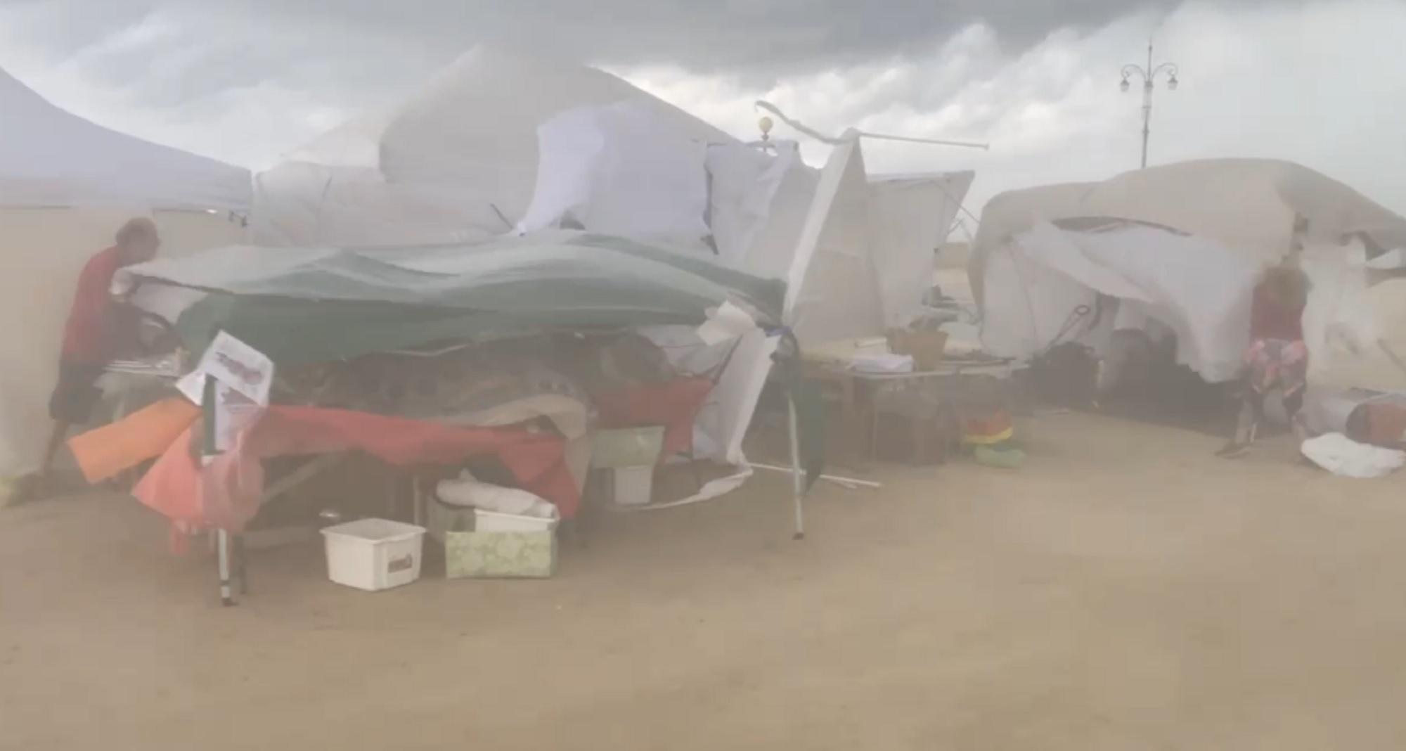 Il momento in cui è arrivata la bufera sulla Terrazza