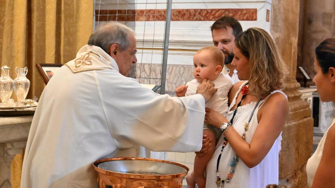 Chiamano il figlio Alguer Miquel: l’omaggio di una coppia catalana ad Alghero