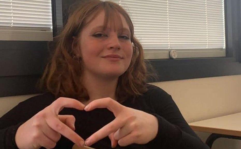 Schianto in autostrada: Valentina Casini muore a 18 anni, lutto a Magreta