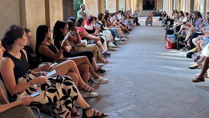 L’appello del comitato delle educatrici a cui è stata cancellata la laurea: «Ci salvi la Regione con una delibera»