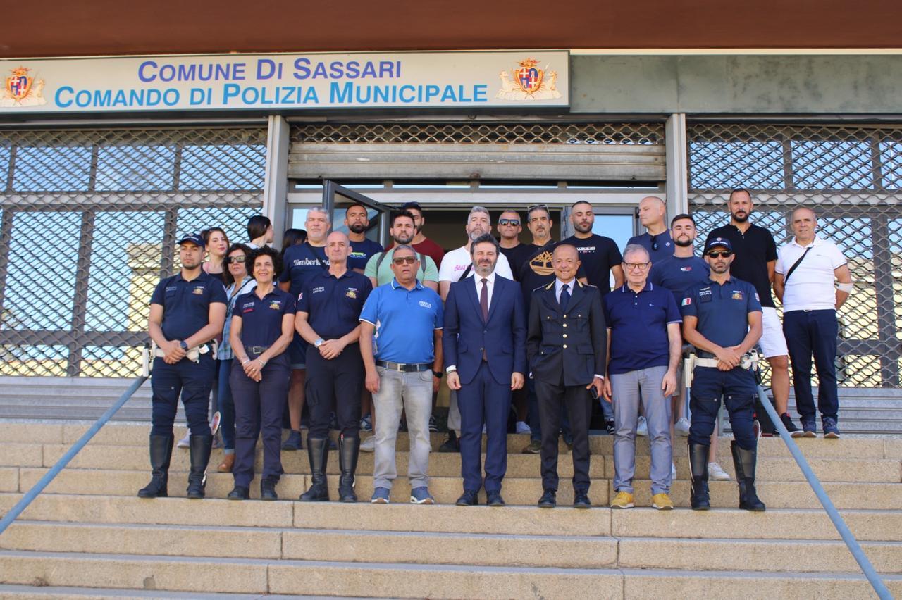 Carenza sangue, 30 agenti della polizia locale donano all’Avis provinciale