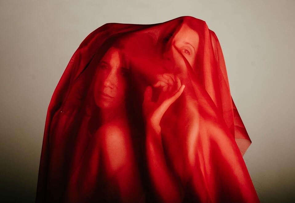 A Livorno il teatro sociale racconta la violenza domestica: Cespuglio e Pellegrini sul palco