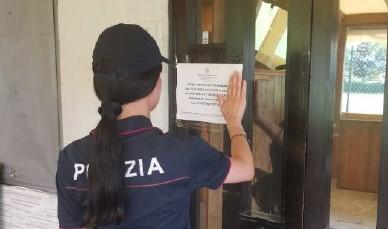 Prato, la polizia chiude la pizzeria accanto al campo del Cf2001 dopo la lite a una festa