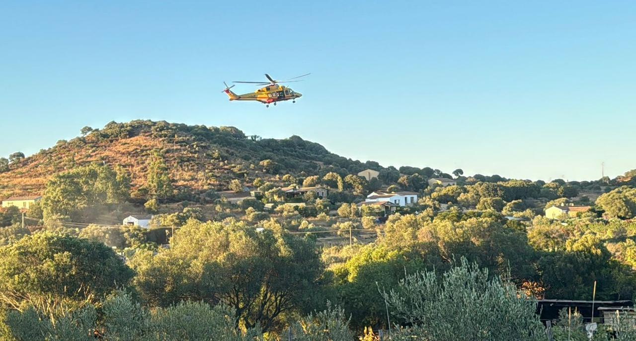 Olbia, scontro tra un’auto e due moto: interviene l’elisoccorso