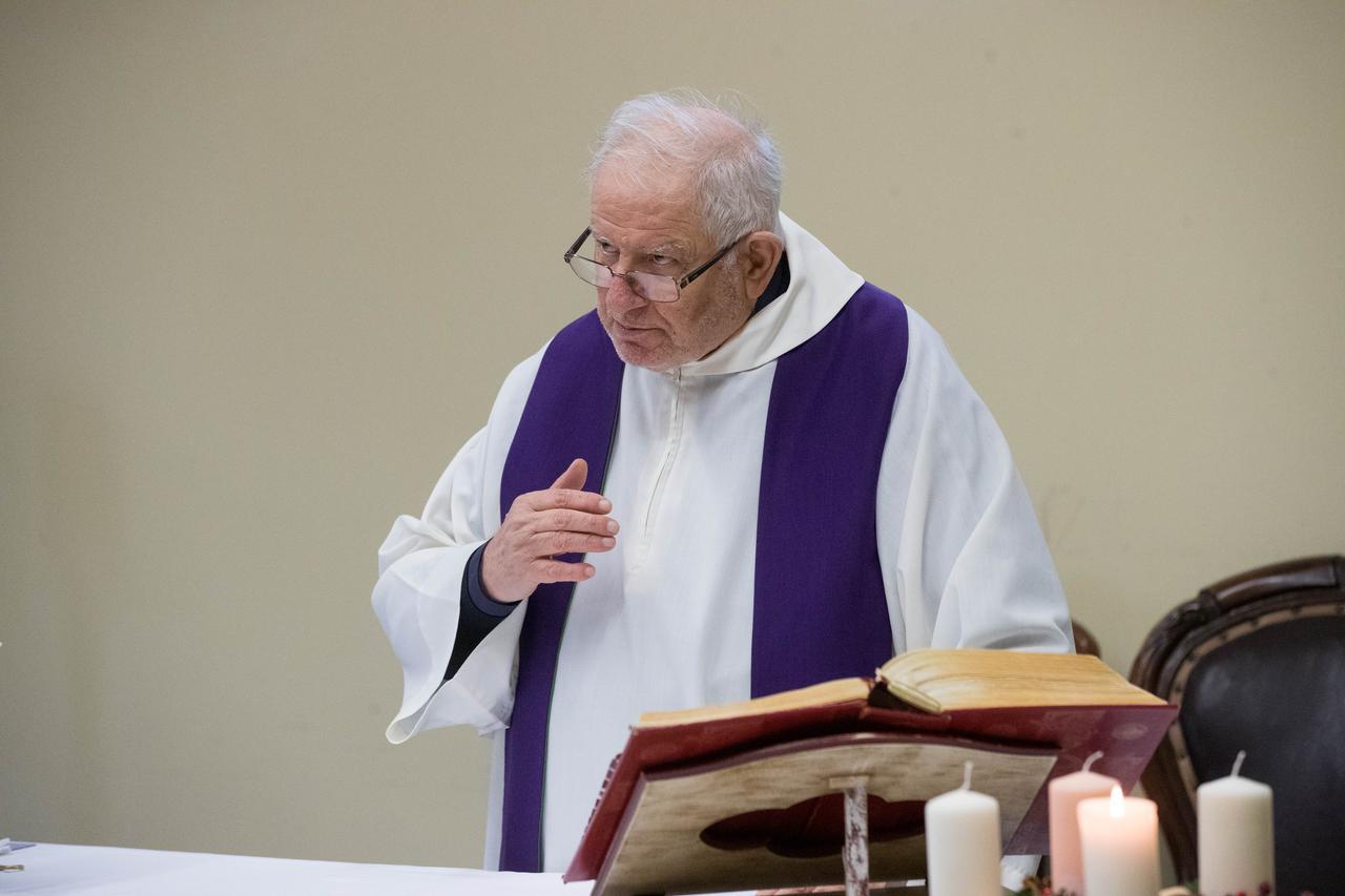 Addio a don Raffaele Benini, a lungo è stato parroco a Vigarano