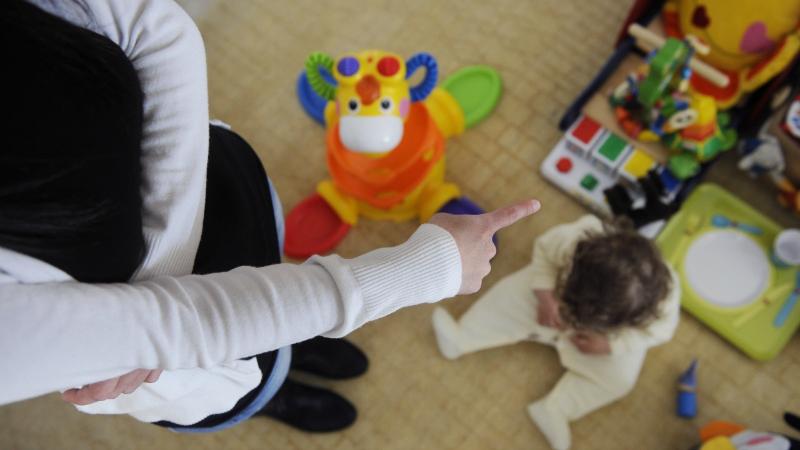 Polesella, sospetti maltrattamenti sui bimbi: maestre d’asilo sospese